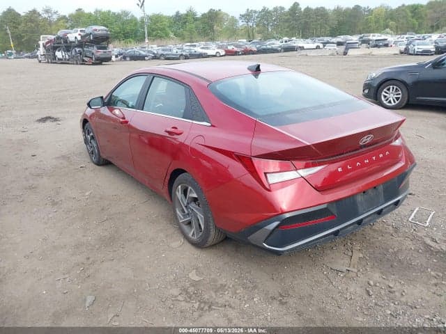 2024 HYUNDAI ELANTRA SEL 3