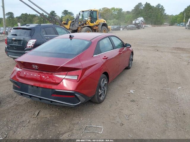 2024 HYUNDAI ELANTRA SEL 4