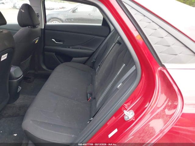 2024 HYUNDAI ELANTRA SEL 8
