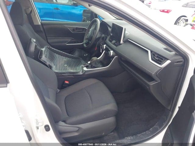 2024 TOYOTA RAV4 LE 5