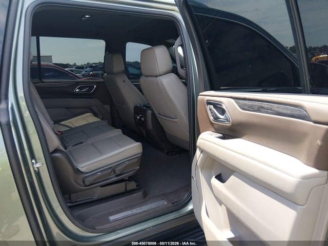 2023 GMC YUKON XL 2WD SLT 8