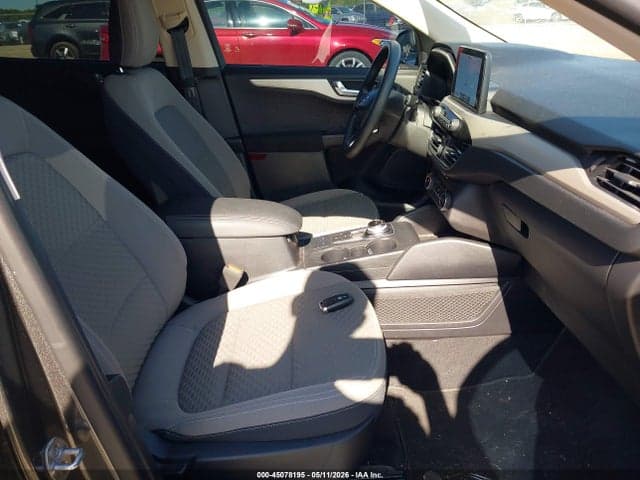 2020 FORD ESCAPE SE 5