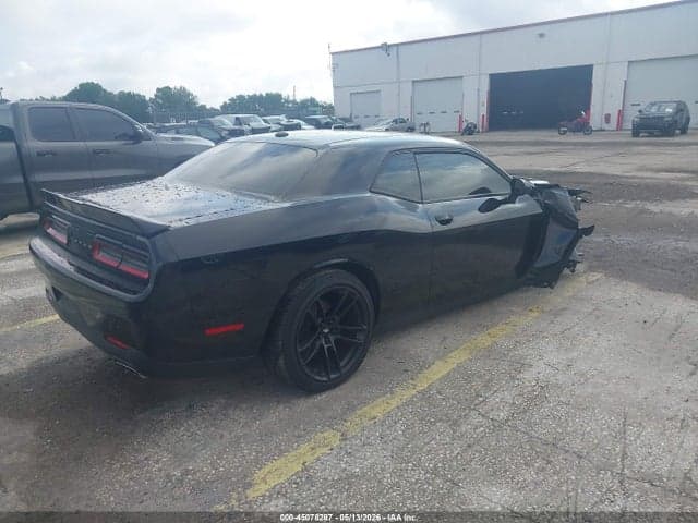 2021 DODGE CHALLENGER SXT 4