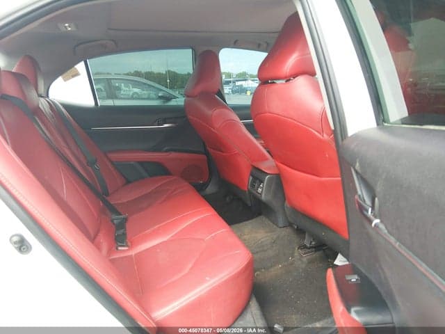 2020 TOYOTA CAMRY XSE AWD 8