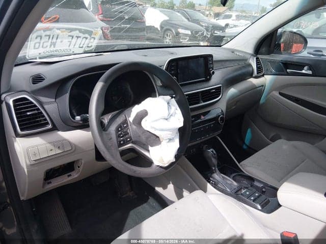 2021 HYUNDAI TUCSON SE 18