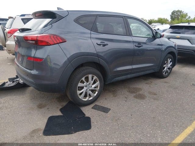 2021 HYUNDAI TUCSON SE 4