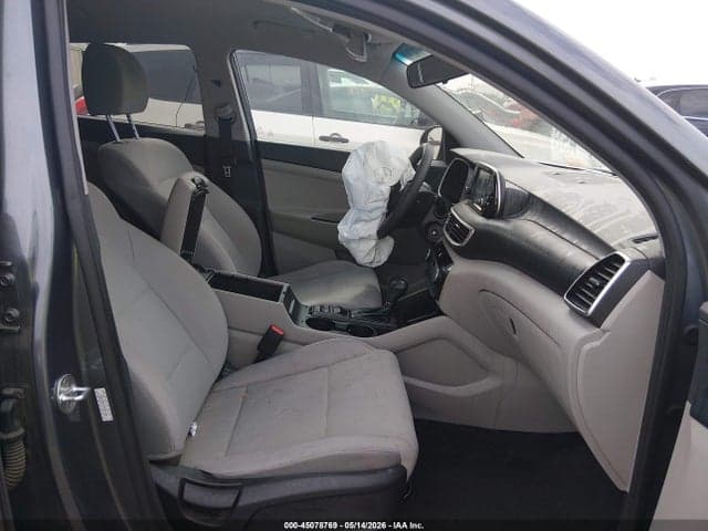 2021 HYUNDAI TUCSON SE 5