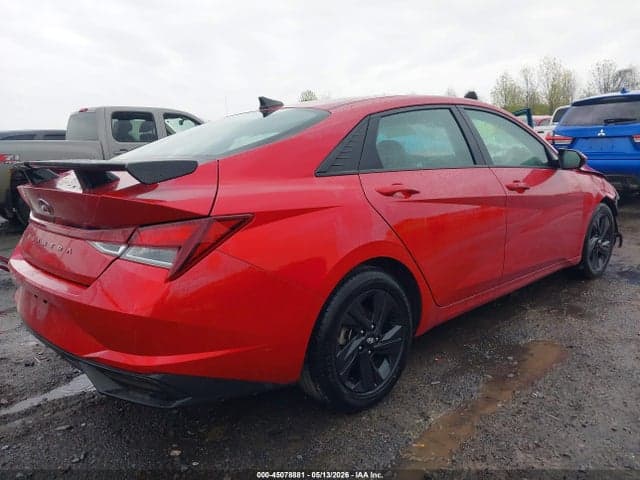 2023 HYUNDAI ELANTRA SEL 4