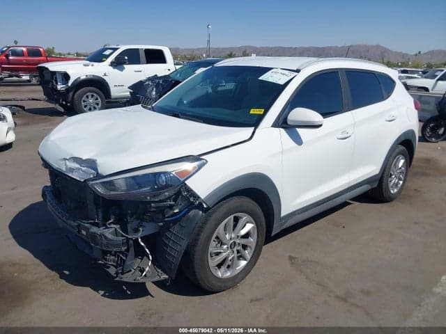 2017 HYUNDAI TUCSON SE 2