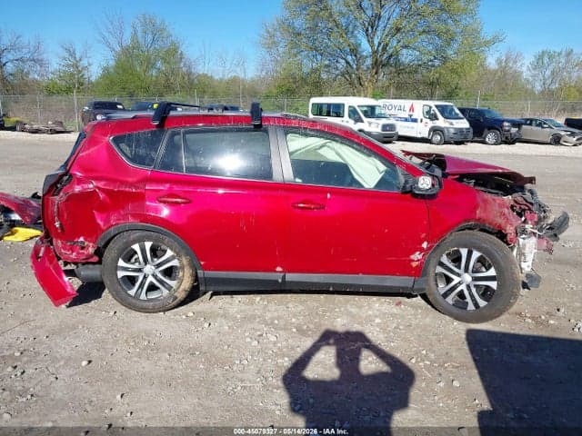 2017 TOYOTA RAV4 LE 14