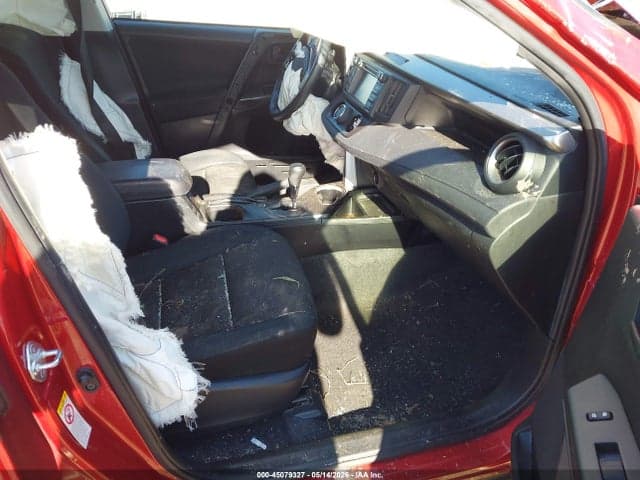 2017 TOYOTA RAV4 LE 5