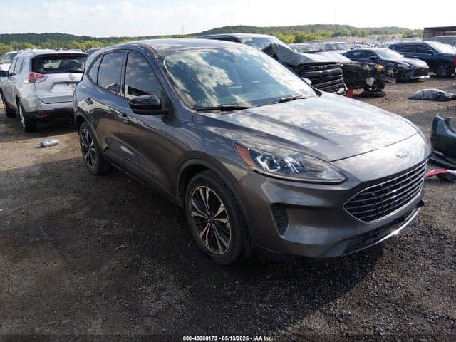 2021 FORD ESCAPE SE 1