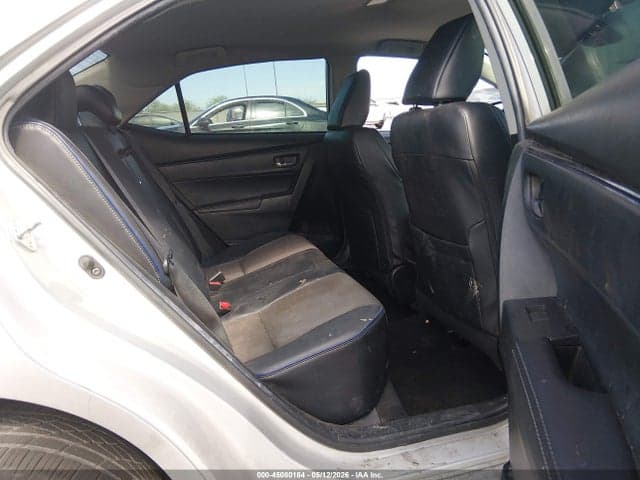2018 TOYOTA COROLLA SE 8