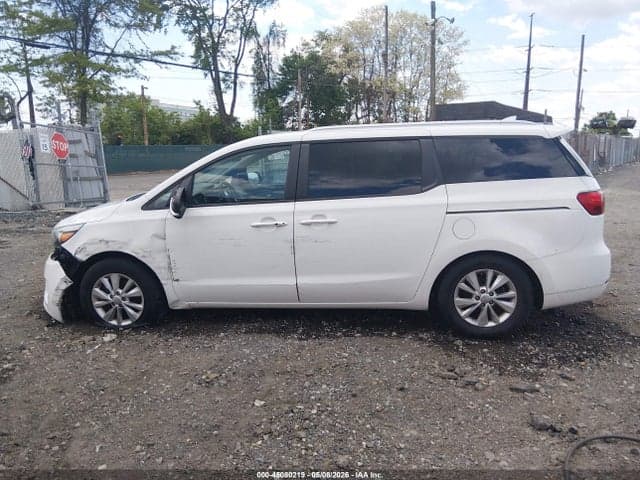 2017 KIA SEDONA LX 14