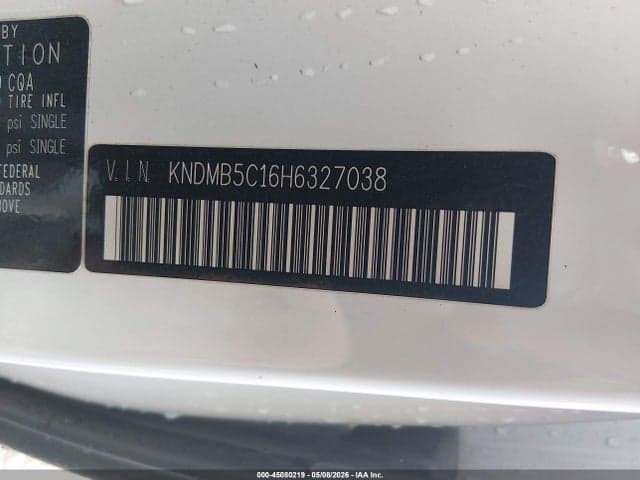 2017 KIA SEDONA LX 9