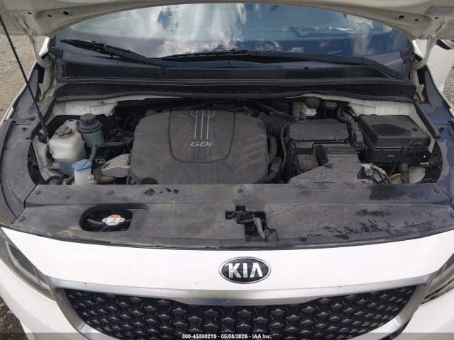 2017 KIA SEDONA LX 10