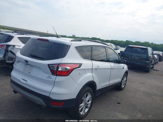 2018 FORD ESCAPE SE 4
