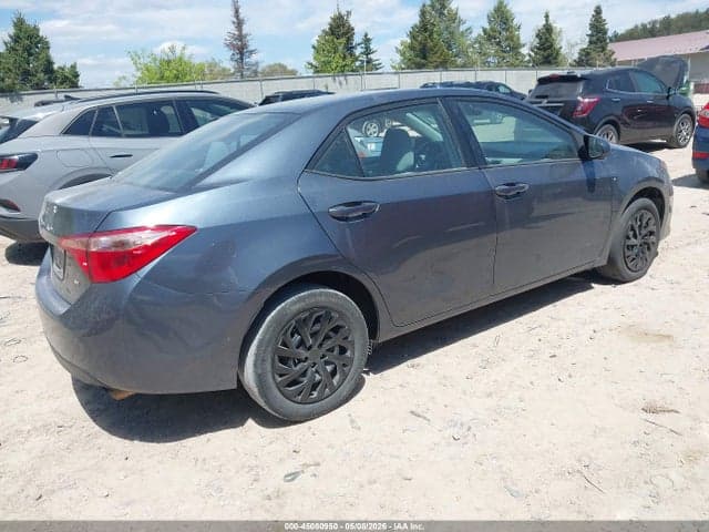 2017 TOYOTA COROLLA LE 4