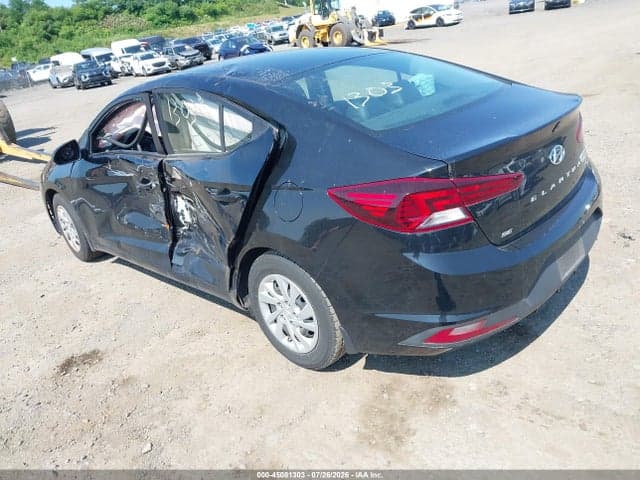 2020 HYUNDAI ELANTRA SE 3