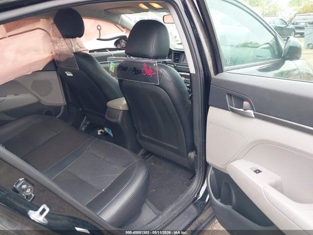 2020 HYUNDAI ELANTRA SE 8