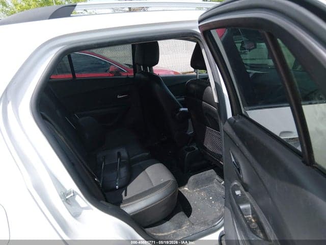 2019 CHEVROLET TRAX LT 8