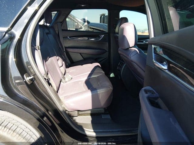 2017 CADILLAC XT5 LUXURY 8