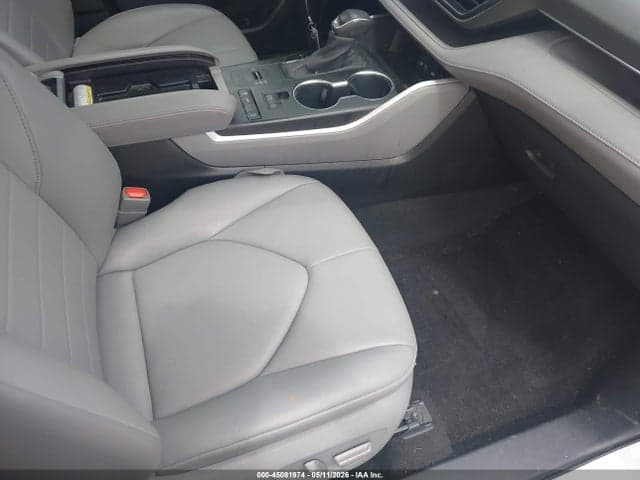 2021 TOYOTA HIGHLANDER XLE 5