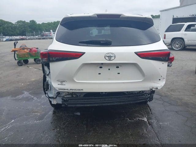 2021 TOYOTA HIGHLANDER XLE 6