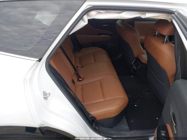 2025 TOYOTA CROWN SIGNIA XLE 8