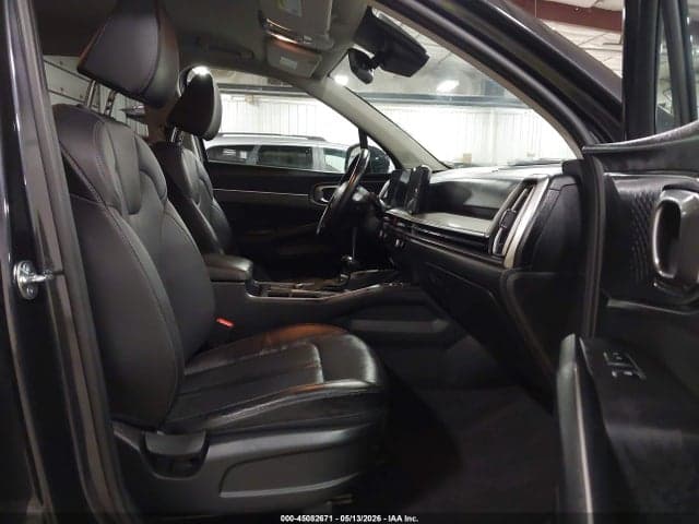 2025 KIA SORENTO S 5