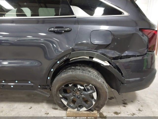 2025 KIA SORENTO S 6