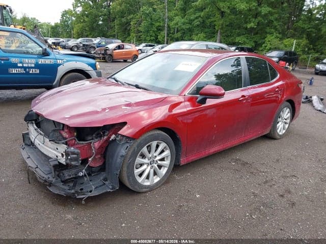 2019 TOYOTA CAMRY LE 2