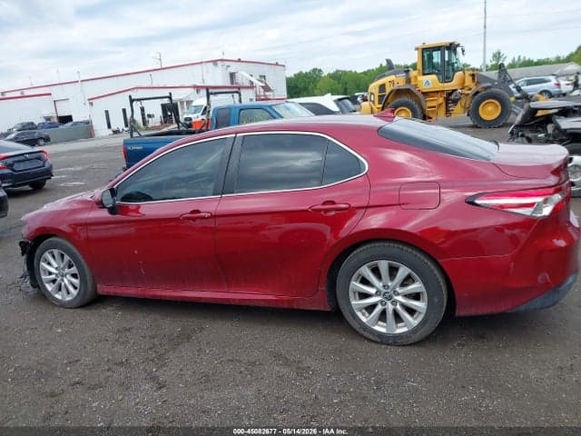 2019 TOYOTA CAMRY LE 15