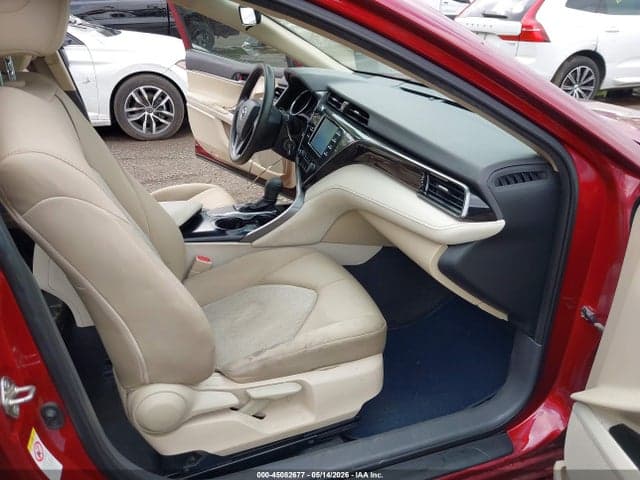 2019 TOYOTA CAMRY LE 5