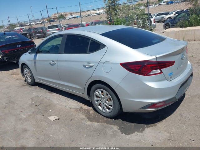 2019 HYUNDAI ELANTRA SE 3