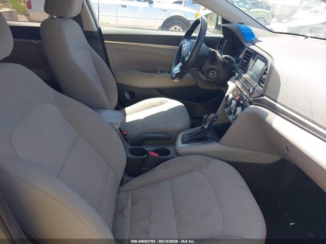 2019 HYUNDAI ELANTRA SE 5