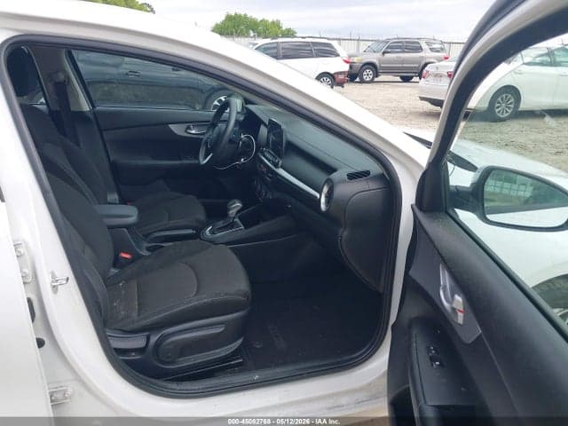 2024 KIA FORTE LXS 5
