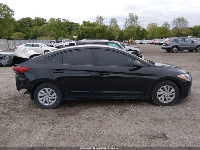 2018 HYUNDAI ELANTRA SE 13