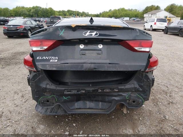 2018 HYUNDAI ELANTRA SE 16