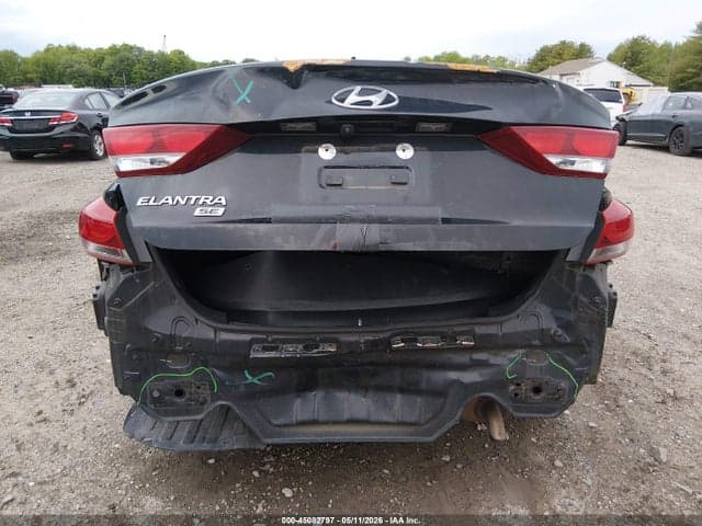 2018 HYUNDAI ELANTRA SE 6