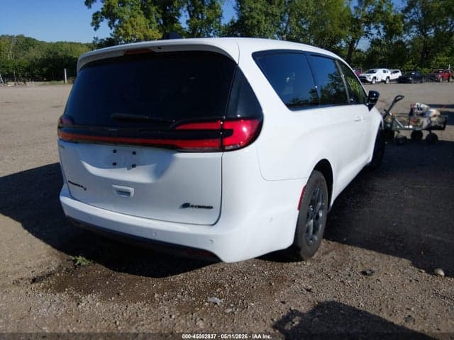 2023 CHRYSLER PACIFICA HYBRID LIMITED 4