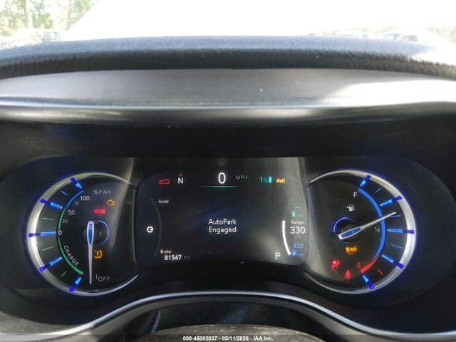 2023 CHRYSLER PACIFICA HYBRID LIMITED 7