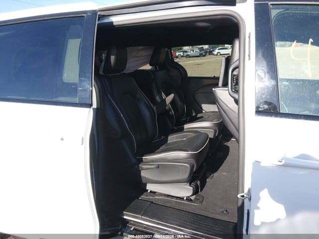 2023 CHRYSLER PACIFICA HYBRID LIMITED 8
