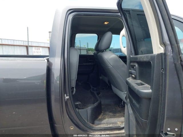 2018 RAM 1500 TRADESMAN 4X2 6'4 BOX 8