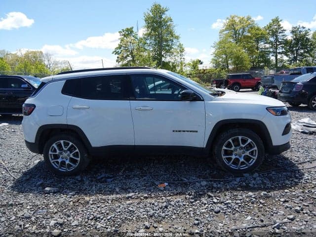 2022 JEEP COMPASS LATITUDE LUX 4X4 14