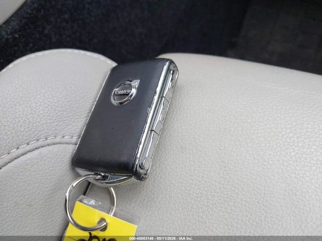 2020 VOLVO XC40 T5 INSCRIPTION 11