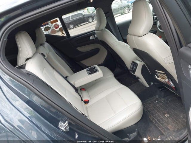 2020 VOLVO XC40 T5 INSCRIPTION 8