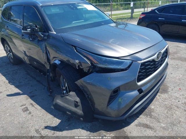2021 TOYOTA HIGHLANDER XLE 6