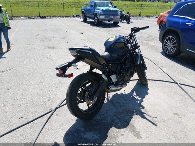2025 KAWASAKI EX650 R 4
