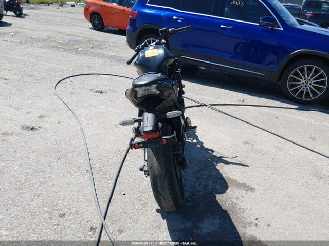 2025 KAWASAKI EX650 R 6